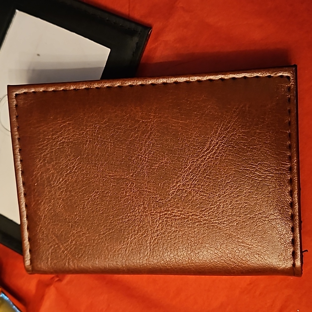 Mens Wallets - Picture 2 of 5